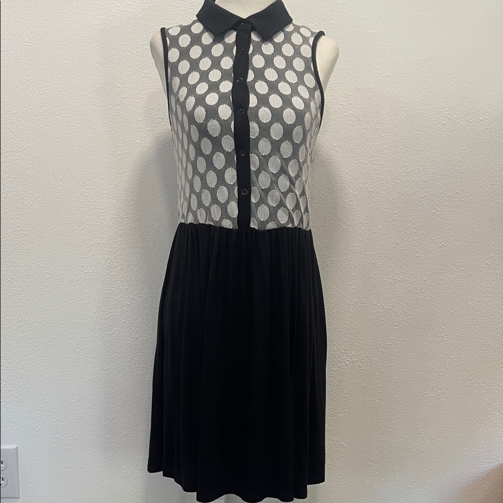 Kensie Sleeveless Black and White Polka Dot Collared Dress